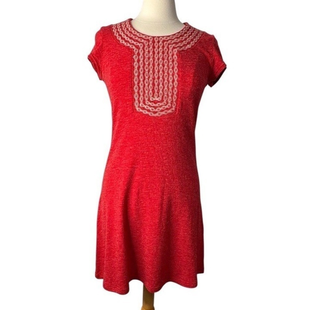 Emmelee Dress Womens Medium Red Embroidered Bib Short Sleeve Knit Casual